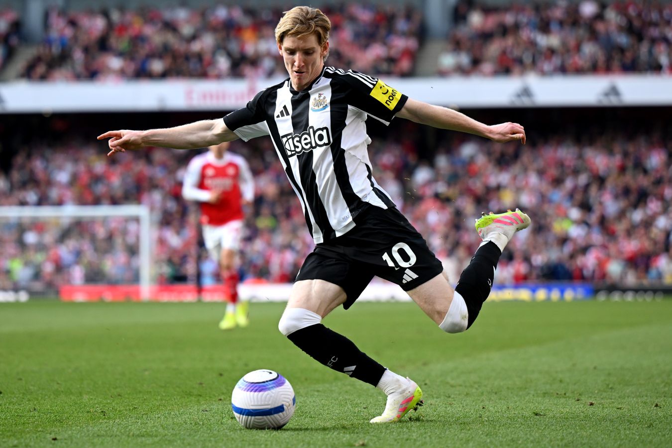 «Арсенал» готов предложить £75 млн за Энтони Гордона